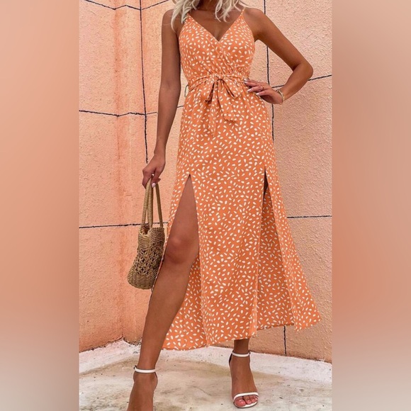 New Boho Women Cami Sleveless Slit Thighs Orange and White Dress Size M - Picture 1 of 3